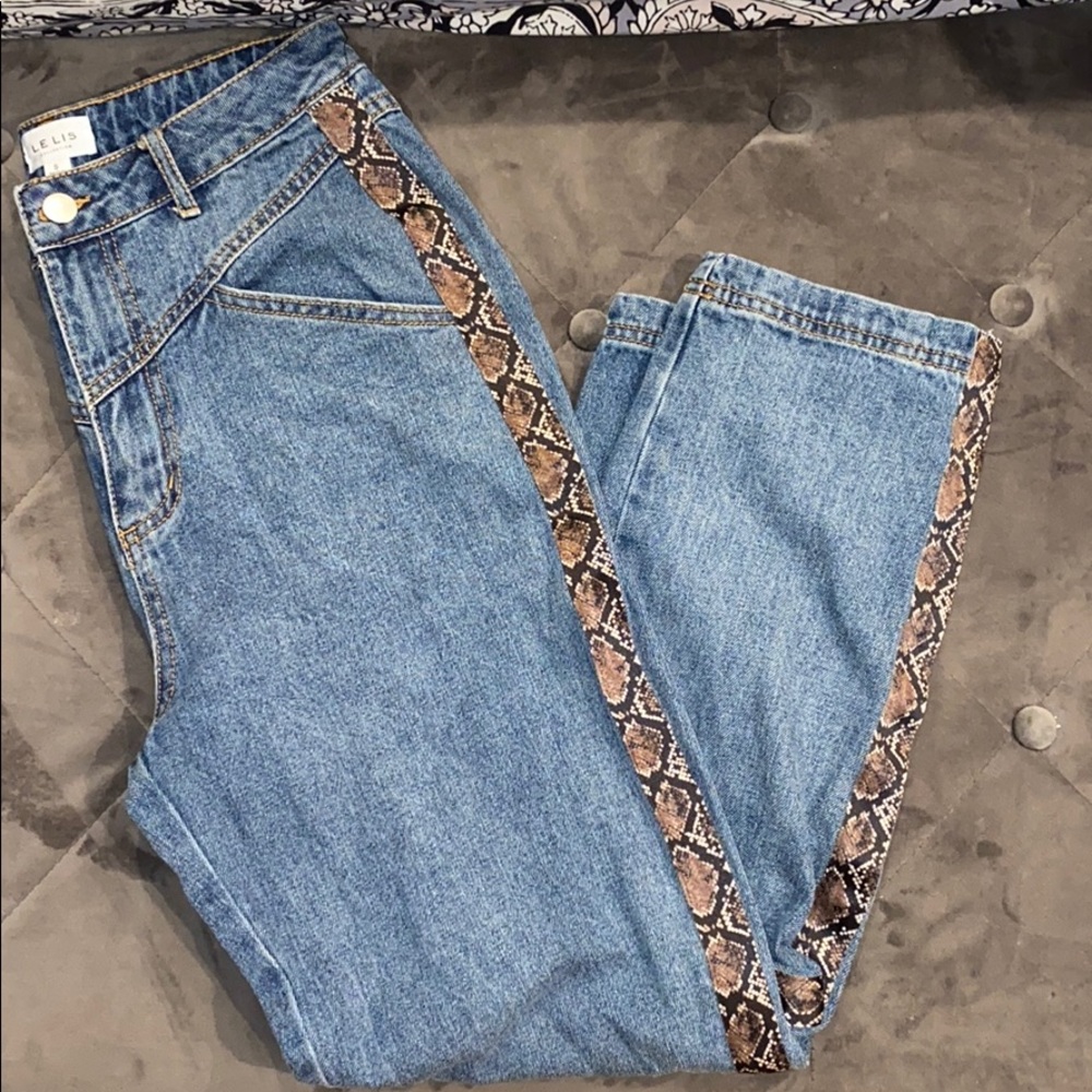 Snake-print Lines Mom Jeans